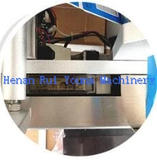 Round Bottle Adhesive Labeling Machine